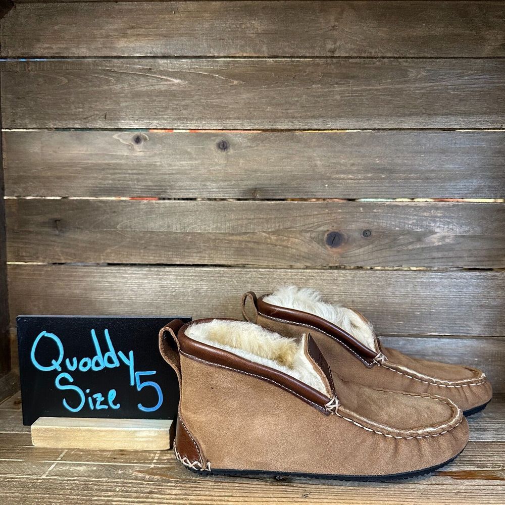 New NWOB Womens Quoddy Dorm Boot Tan Sheepskin Ankle‎ Slippers Moccasins Size 5